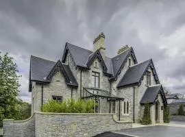 Cae Court Hotel