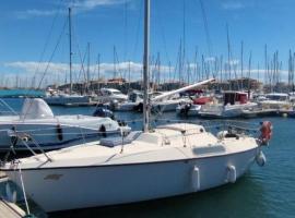 Bateau port Cap d'Agde，位于阿格德角的酒店