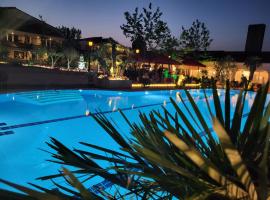 Vox Maris Grand Resort，位于科斯蒂内什蒂的酒店