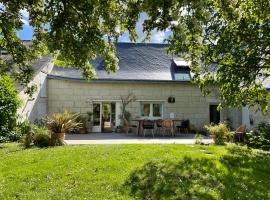 Chambres d hôtes avec Piscine et Spa La Folière Saumur，位于Villebernier的酒店