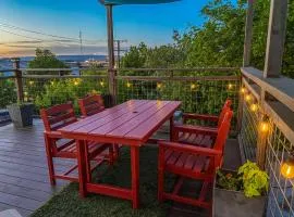 Designer Penthouse with Rooftop Deck Near Downtown and Lookout Mtn