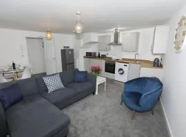 Strand House Flat 1 No Parking, by RentMyHouse