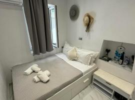 reAdy studio，位于斯基亚索斯镇的住宿