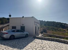 Nice chalet in front of Ajloun mountains，位于安曼的别墅