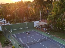 Bed & Tennis - Vista Hermosa，位于库埃纳瓦卡的酒店