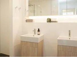 Beautiful One Bedroom Self- Catering Mary