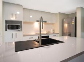 Marlin Cove Holiday Apartments，位于三一海滩的酒店