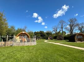 Southwell Retreat Glamping Pods，位于绍斯韦尔的酒店