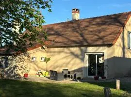 Maison à la campagne, au calme, avec grand jardin clos