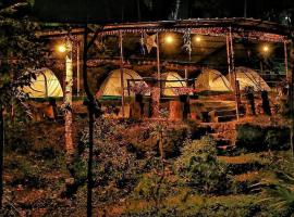 Nebula Nest Tent Camping Munnar，位于蒙纳的酒店