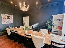Sleeps 20 Stunning Ashton Mansion