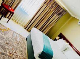 Rosenia Boutique Hotel 20792 Block 3 Boroko Hospitality Group，位于哈博罗内的酒店