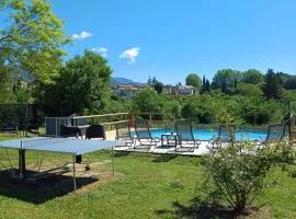 la ferme d'Andréa 3 chambres piscine privée climatisation à 3min à pied du centre