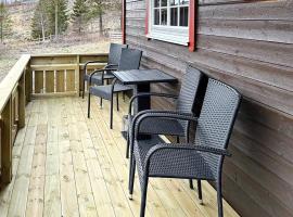 4 person holiday home in Lysøysundet，位于Teksdal的酒店