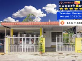Sweet Home With 2 Auto Gates at BM, Penang, M'sia，位于大山脚的酒店