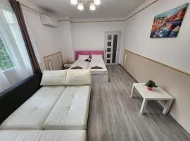 luxury two bedroom Crown Apartament