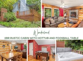 2br Rustic Cabin With Hottub And Foosball Table，位于加特林堡的低价酒店