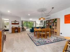 Vibrant 2BR Apt 3 mins to Manuka Terrace - Hosted by CanStay