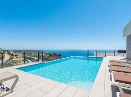 Villa Falqui by Abahana Villas