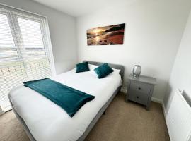 Modern 2-Bedroom Apartment，位于布里斯托的带停车场的酒店
