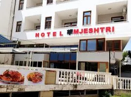 Hotel Mjeshtri