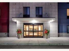 Candlewood Suites Detroit Sterling Heights, an IHG Hotel，位于Waldenburg马科姆表演艺术中心附近的酒店