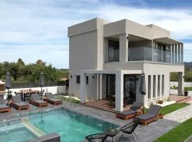 Mamica Luxury Villa