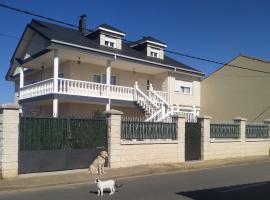 Miradoralaribera Chalet rural，位于Alcoba de la Ribera的酒店