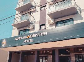 Avenida Center Hotel，位于乌鲁瓜亚纳的酒店