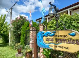 Complejo Aguas Termales，位于瓜莱瓜伊丘瓜莱瓜伊丘温泉浴场附近的酒店