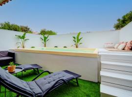 Casa con Piscina climatizada, Jacuzzi, Billar, Aire Acondicionado，位于桑特柳伊斯的别墅