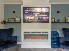 Ideal 3 Bed Home In Glasgow City With Free Parking