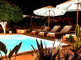 Heraklion Seaside Gem - Olia Private Pool Retreat，位于古瓦伊的别墅