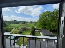 LUXURIOUS HOLIDAY HOME Bolton