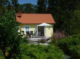 Kleines, gemütliches Ferienhaus auf Gotland，位于Ljugarn的酒店