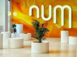 Num Hotel