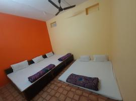 AGRAWAL Guest House, MAHISMATI MARG,SAKHIPURA, UJJAIN，位于乌贾因的旅馆