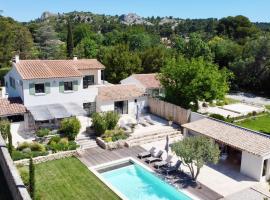 Bastide La Mérigot - Maussane-les-Alpilles，位于莫桑莱阿尔皮莱的度假屋