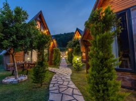 Karaöz Sapphire Bungalows，位于Kumluca的酒店