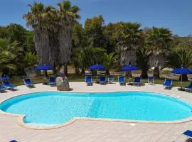 白色岩石农场酒店