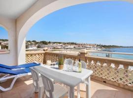 Apartamento frente a la playa con vistas perfectas al mar，位于蓬塔普里马的酒店