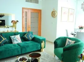 Skyline 1BR Apartment Al reem