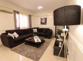 Luxurious 3 bedrooms flat in a premium location