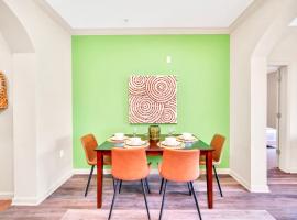 3BR Condo with Pool and Hot Tub Close to Disney，位于奥兰多的酒店