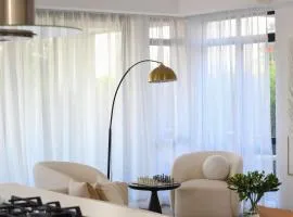 Hotani Luxury