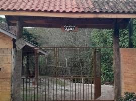 Recanto agape chalés e cabana，位于Rosas的酒店