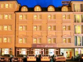 Hotel Atlas，位于新帕扎尔的酒店