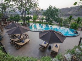 Toyam by Orchid Hotels，位于Bhor的酒店