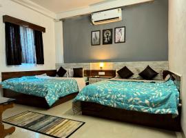 Hotel Amrat Villa，位于印多尔的酒店