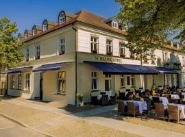 Schlosshotel Rheinsberg，位于赖因斯贝格的酒店